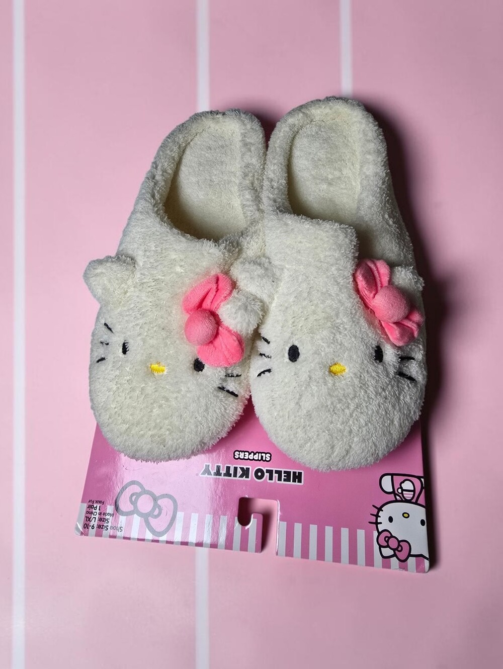 Hello Kitty Plush Slippers Pink Bow Women’s Size 9-10 L/XL Nwt
